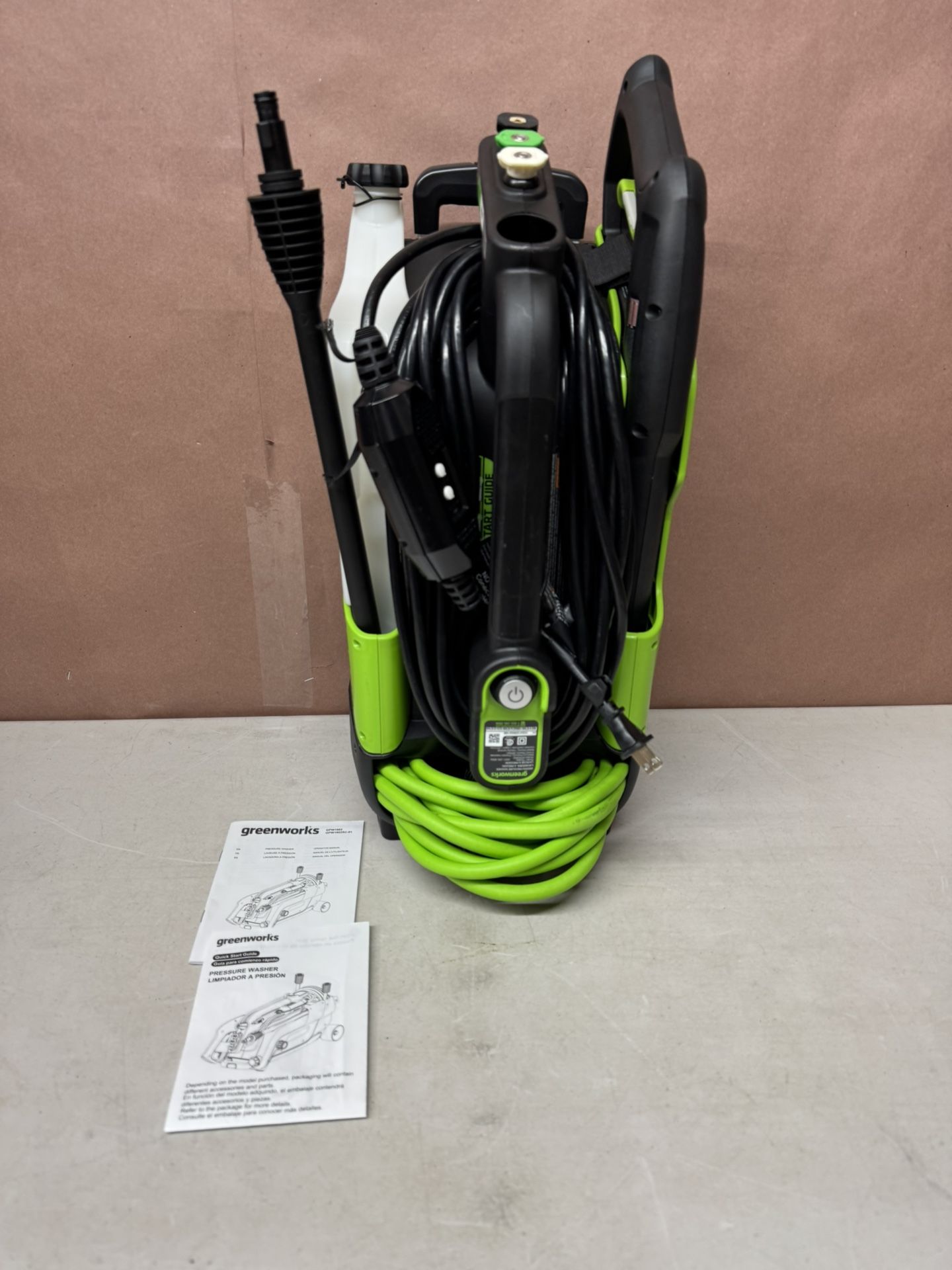 Greenworks 1900-PS| 1.2-GPM Cold Water Electric Pressure washer with 3 Spray Tips