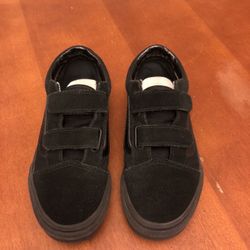 Black Vans Size 1.5 Kids