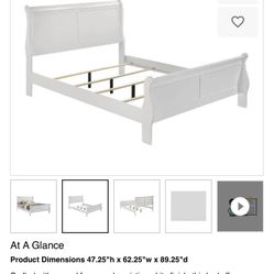 Queen Bed Frame Like New !!