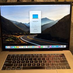 2018 Macbook Pro 15 inch Core i7 512 SSD