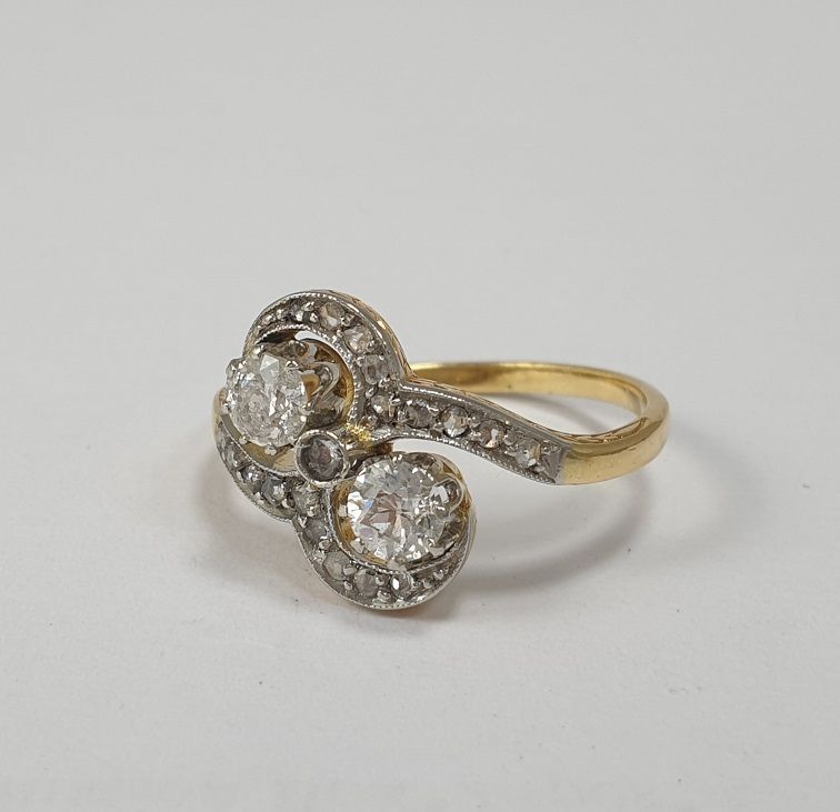 Original Antique Victorian Era Ring Natural Old Cut Diamonds Handmade 18k Gold And Platinum