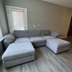 NEW NEVER USED Oversized Modular Sectional Couch Deep Seat 117” 
