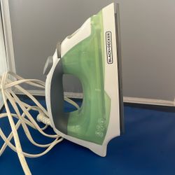 Black Decker Iron 