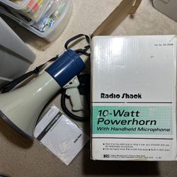 Vintage Radio Shack Megaphone 10 Watt Powerhorn Grip Handheld Microphone 32-2038