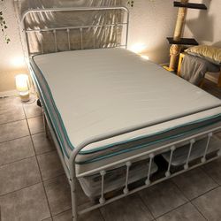 Full Size Bed