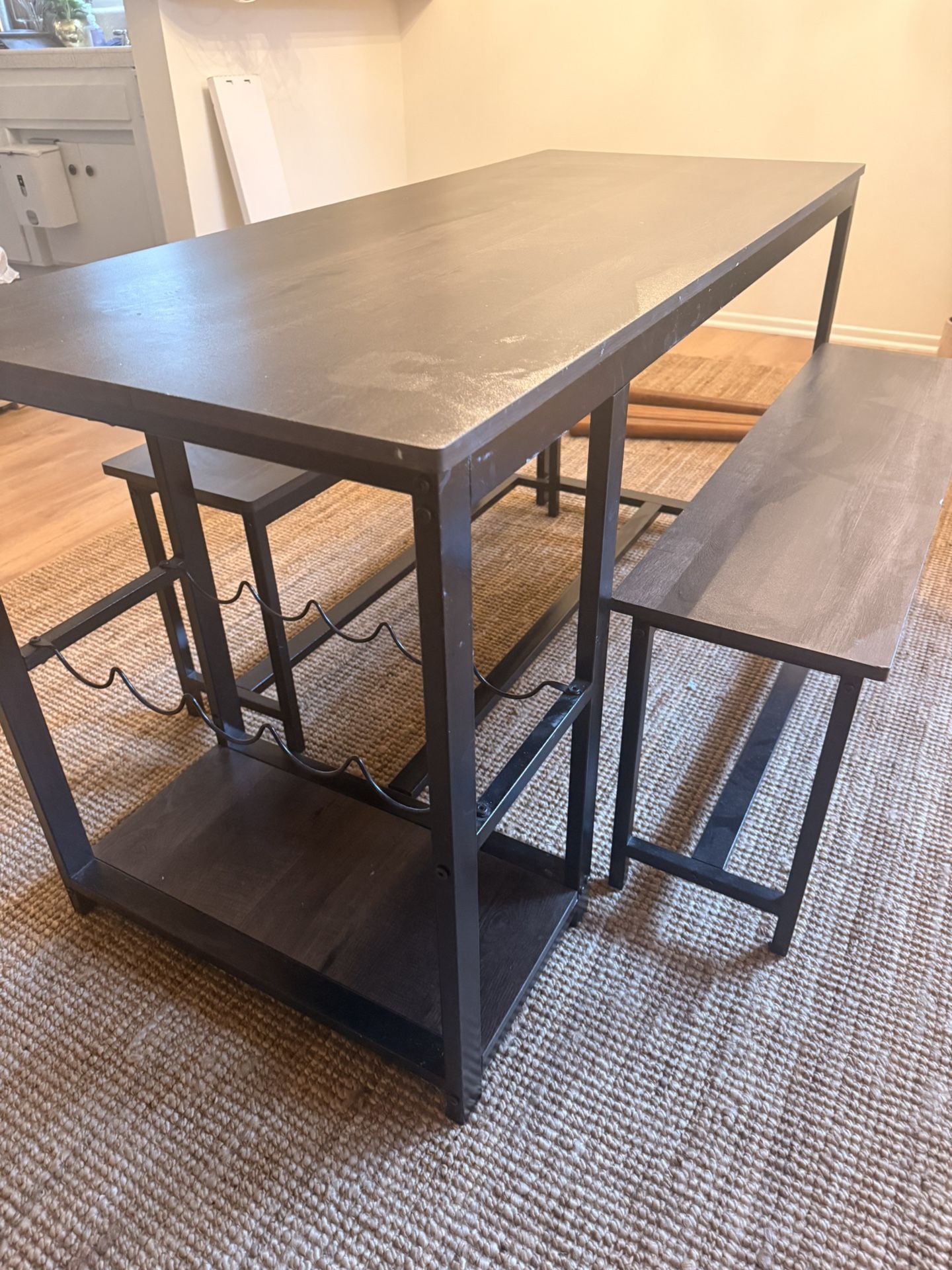 Dining table + Wine Holder