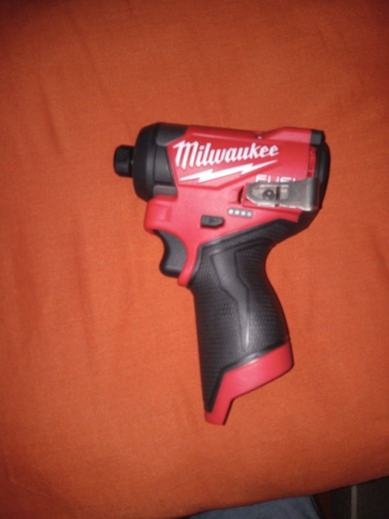 New Milwaukee M12 4th generation Hammer drill Tool only
