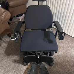 Quantum Edge HD Wheelchair