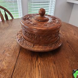 Hand carved cake dish Monkey Pod wood 