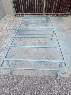 Foldable twin bed frame