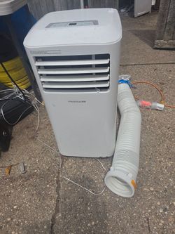 8000 BTU Frigidaire portable air conditioner