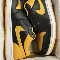 Men’s Retro Jordan 1 Low