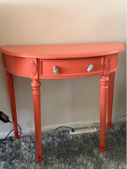 Antique-Looking Desk Coral