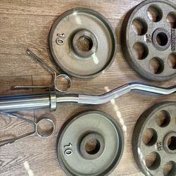 BEAUTIFUL IVANKO  Revolver With Brand NEW Curl Bar W/ Cooper Bearings: Pais Of 35s, 25s and 10s ( Total: 160 lbs)