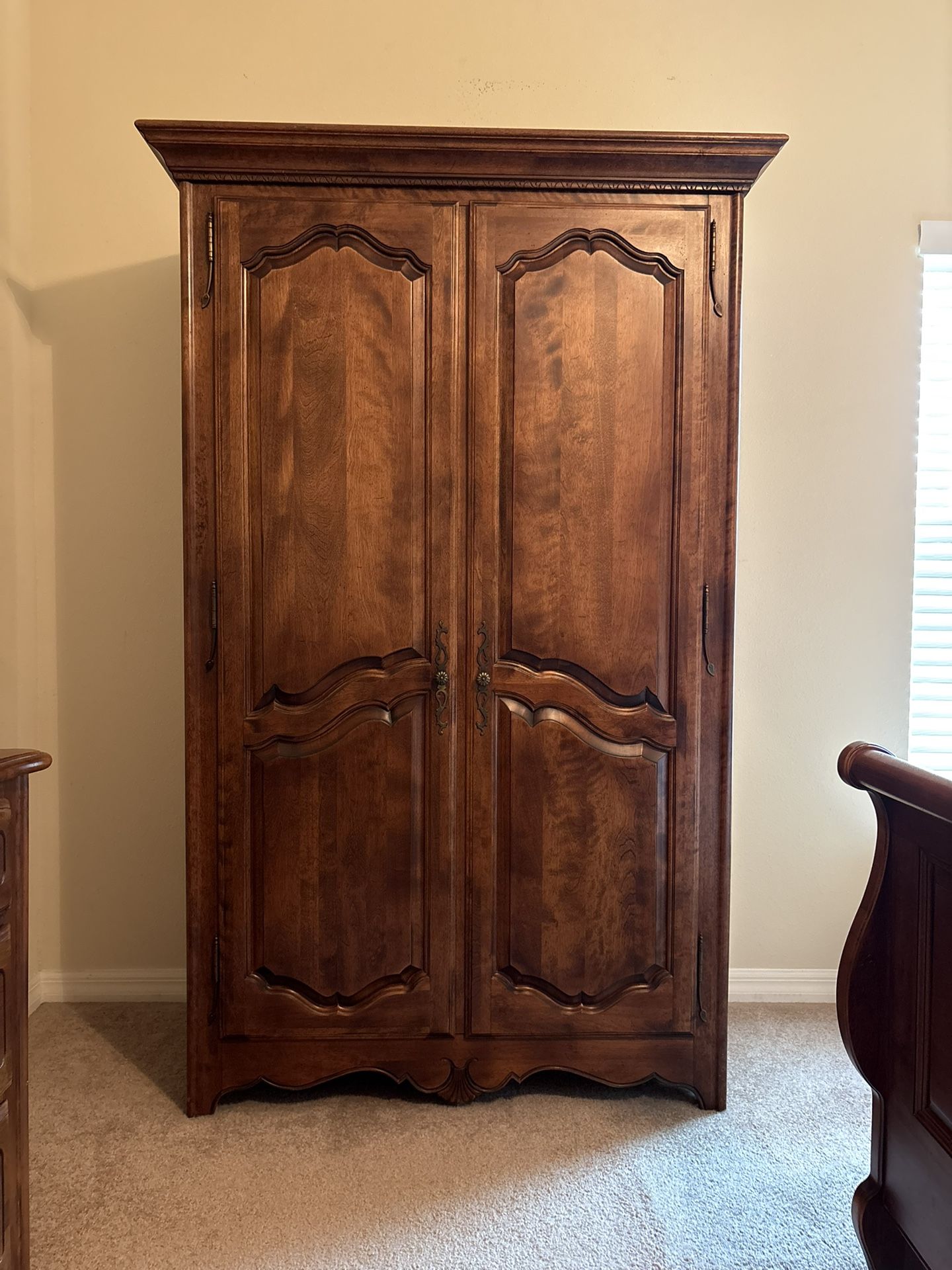 Armoire