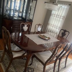 Dining table set of 8 pc