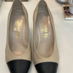 Authentic Chanel Shoes 👠