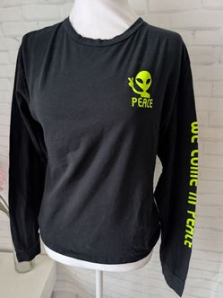 Riot Queen long sleeve alien t-shirt size XS