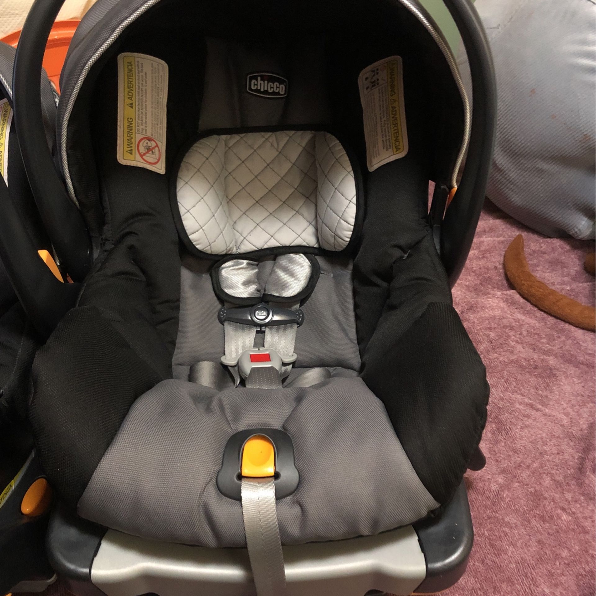 Chicco KeyFit 30 Car Seat Plus Base, 01 Year Old Suitable