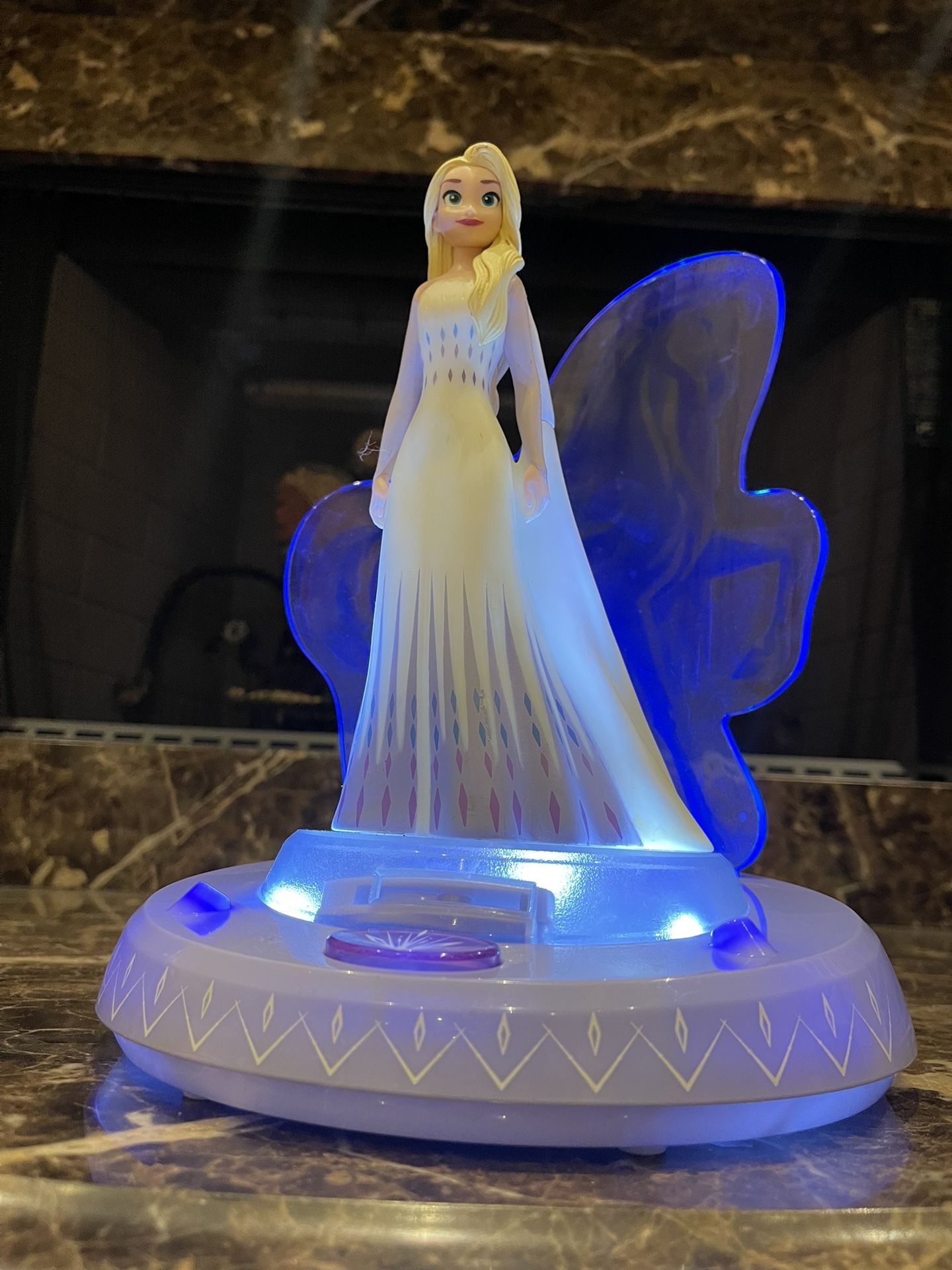 Disney Frozen II Light & Sound Coin Savings Bank Musical Elsa NEW