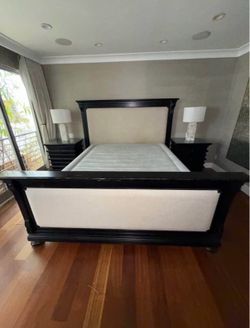 Luxury King Size Upholstered Bed Frame – MUST GO TODAY