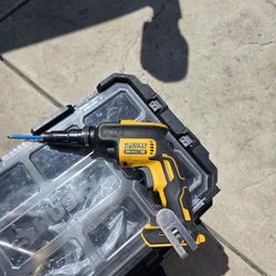 Dewalt Screw Gun