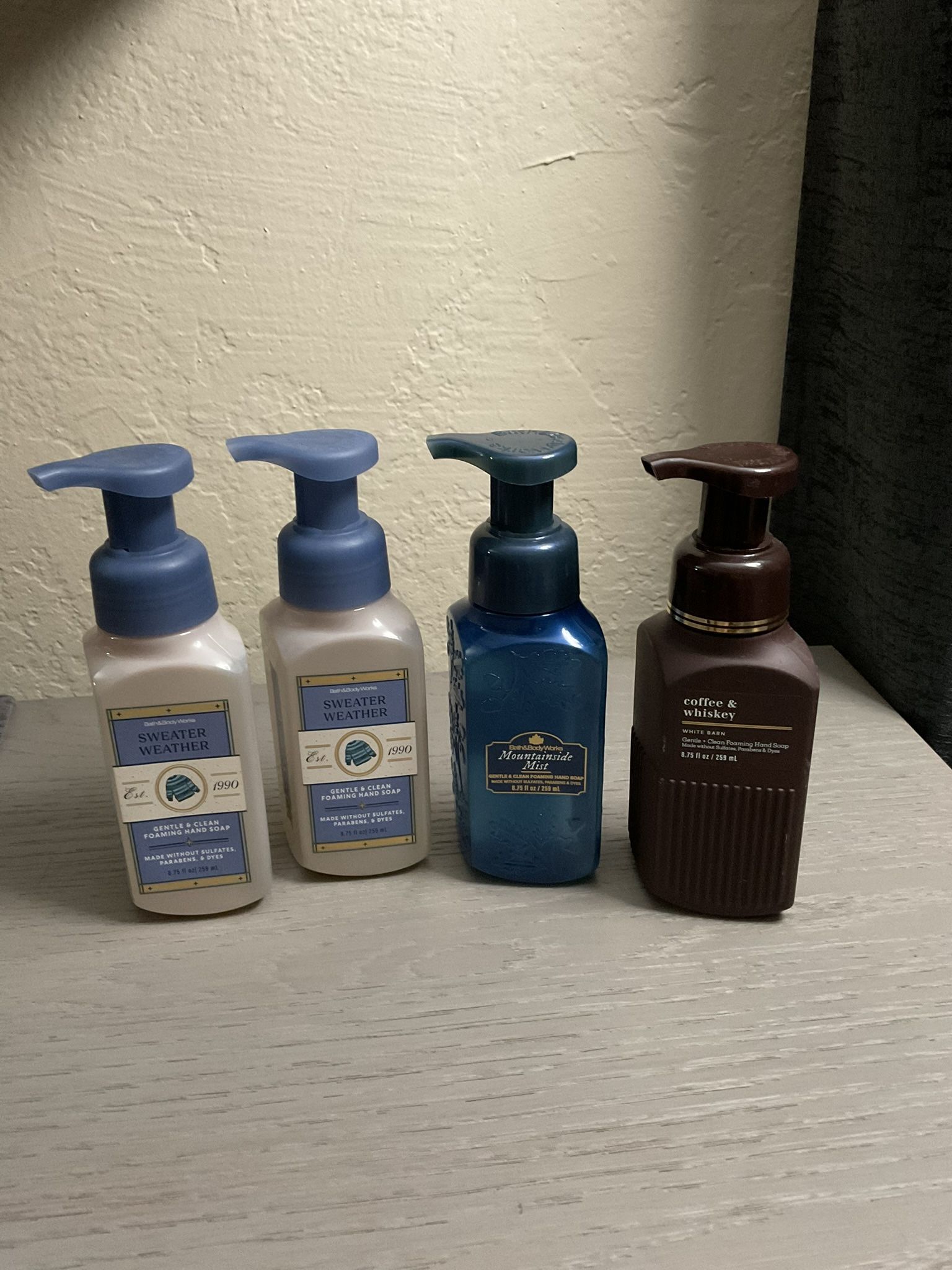 Bath & body Works - Hand Soap - NEW