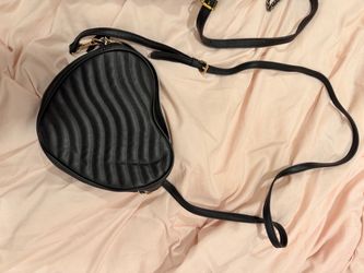Heart purse