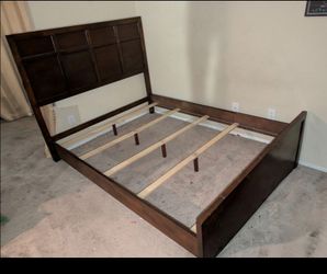 Queen bed frame W/headboard & footboard