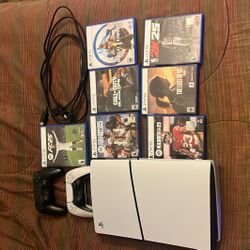 Ps5 Used  ( 2 Controllers + 7 Disc Games) 