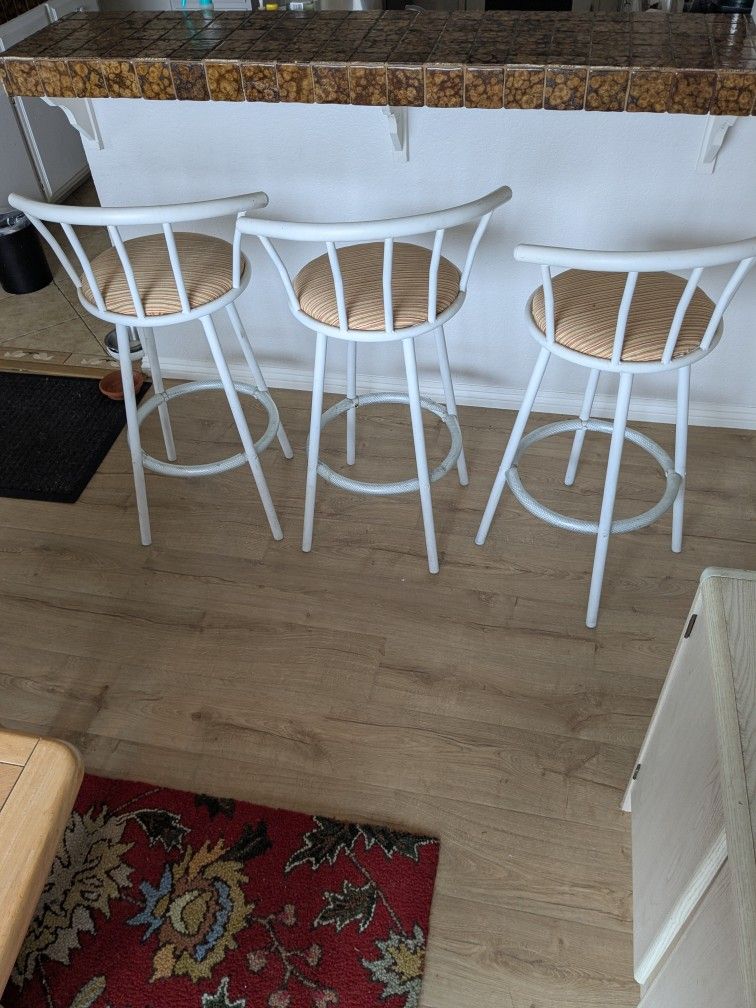 Bar Stool Set