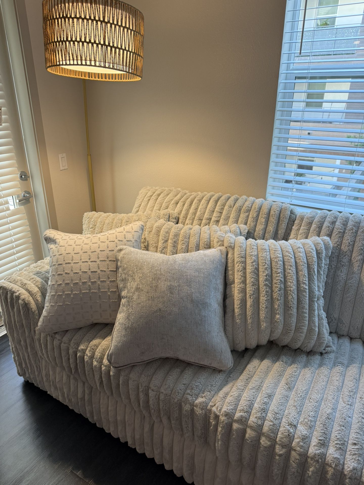 NEW Ashley’s Furniture Throw Pillows (5)