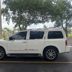 2011 Nissan Armada