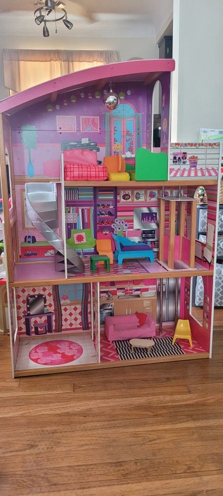Kid Kraft Barbie House