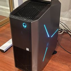Alienware R8 – RTX 2080 / i7‑9700K / 16GB RAM / 512GB SSD