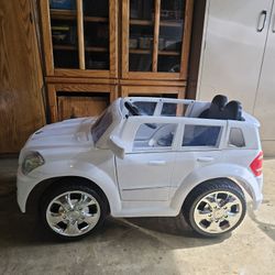 Cadillac Kids Ride On Car W/battery