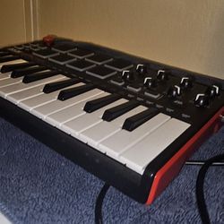 Akai Professional MK II 2 Mini MIDI