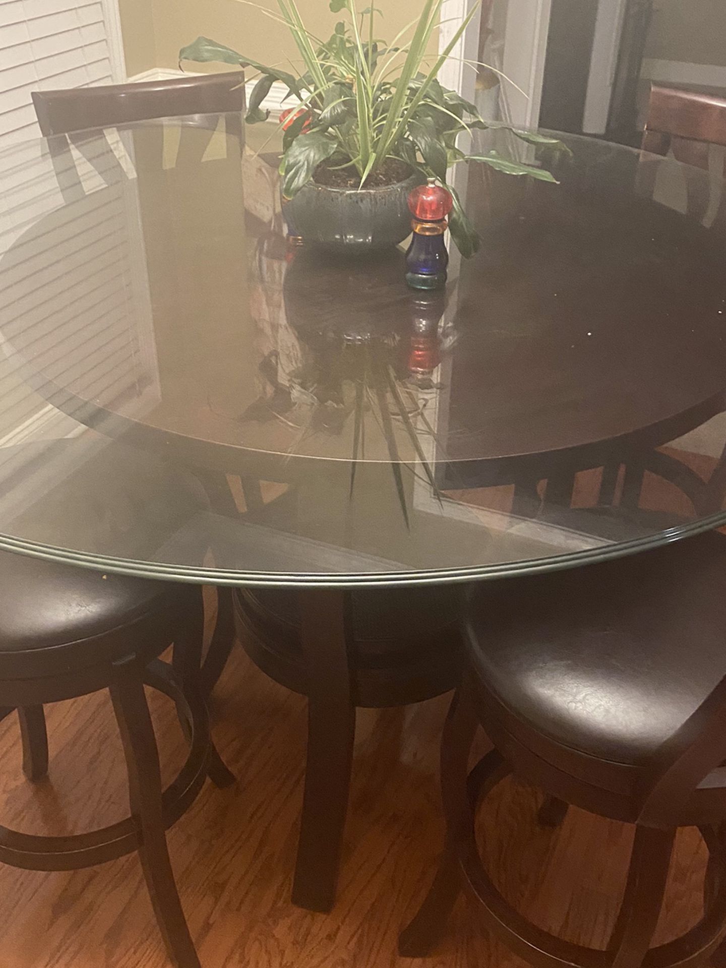 Counter Dept Dining Table