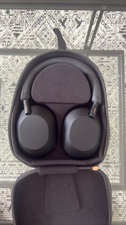 Sony WH-1000XM5 Headphones