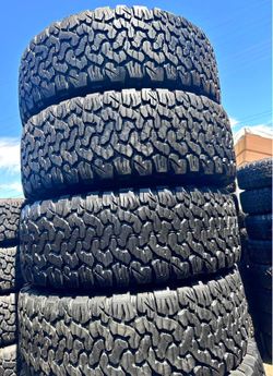 285/75/17bfgroodich Selling a set of 4 tires in excellent condition 🫡