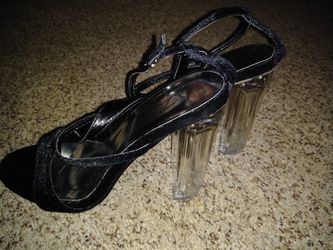 NEW FOREVER 21 size 7 Wide Black & Clear Strappy Shoes, 4 1/2" High Block Heels $25