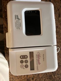 West Bend Automatic Bread & Dough Maker