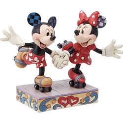 Mickey Mouse X Minnie Mouse Rollerskating Collectible 