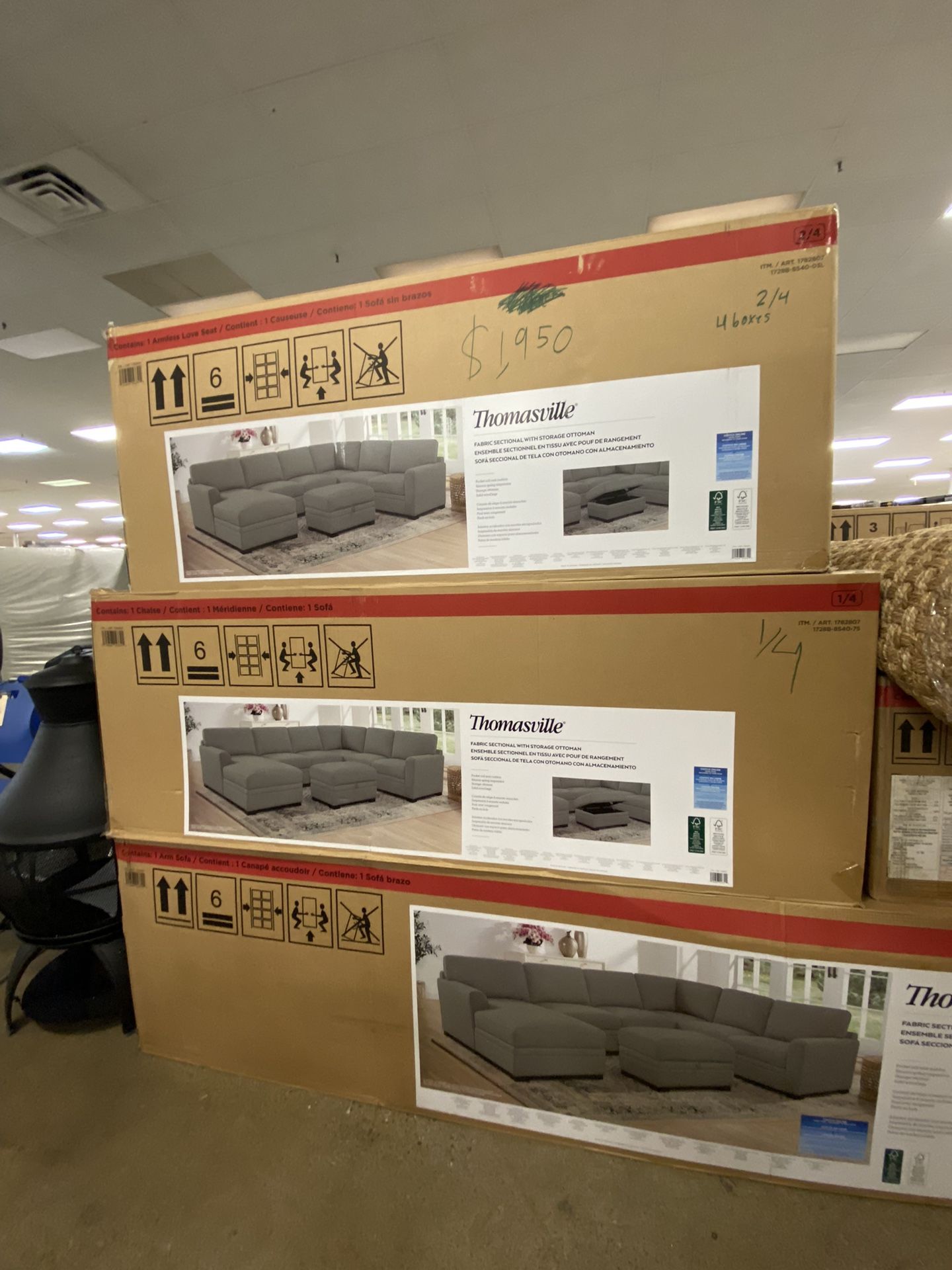 Thomasville Sectional With Storage Ottoman