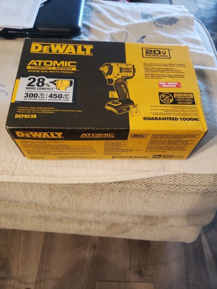 Dewalt 3/8 Compact Impact Wrench