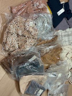 Brand New Lot Quincy Mae Baby Bundle 27 pieces