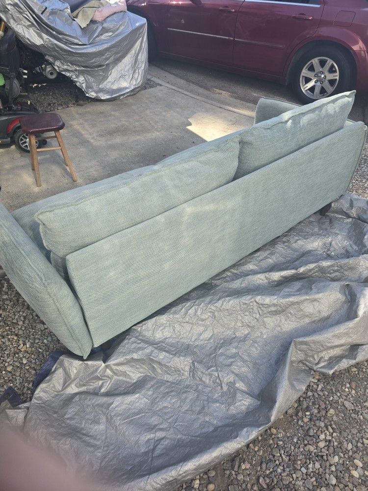 Jeromes Couch