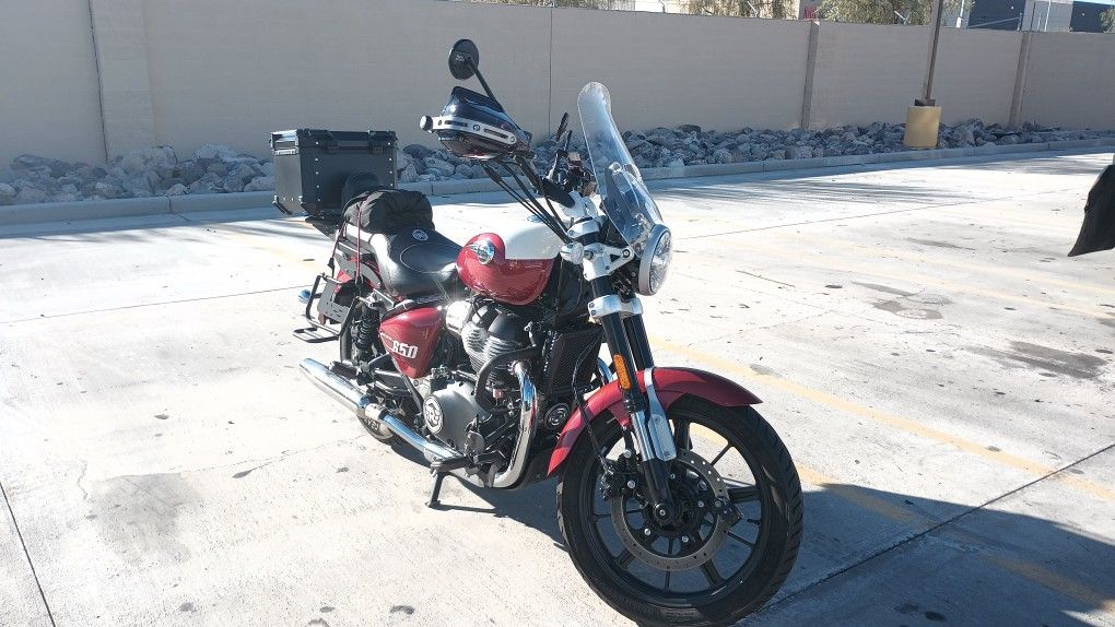 2024 Royal Enfield super meteor 650 Celestial