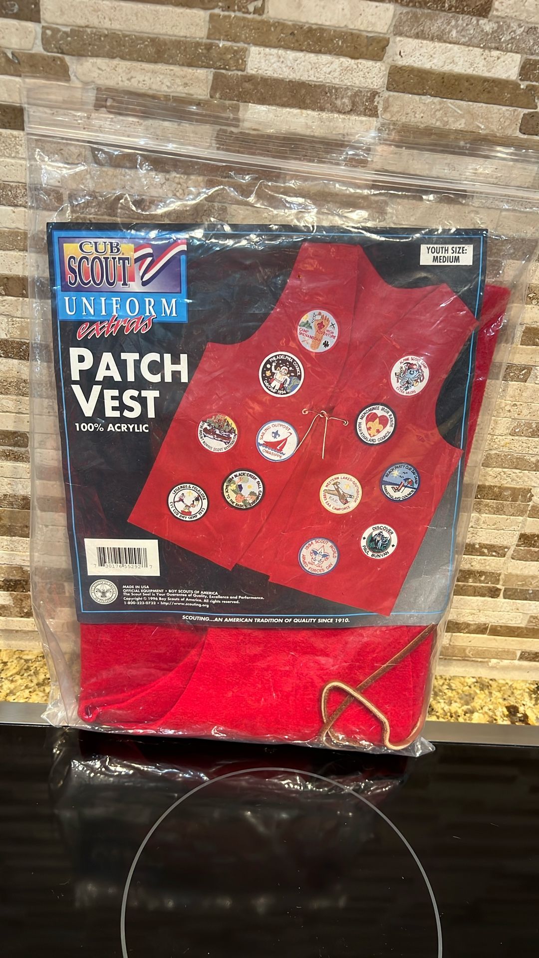 New Cub Scout Patch Vest Youth Size Medium