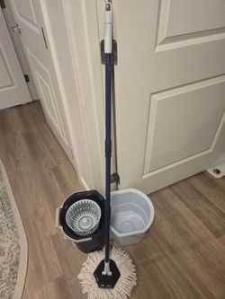 Simpli-Magic 360° Spin Mop and Bucket with Wringer